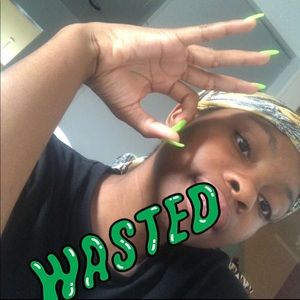 Meet your Posher, Brielle